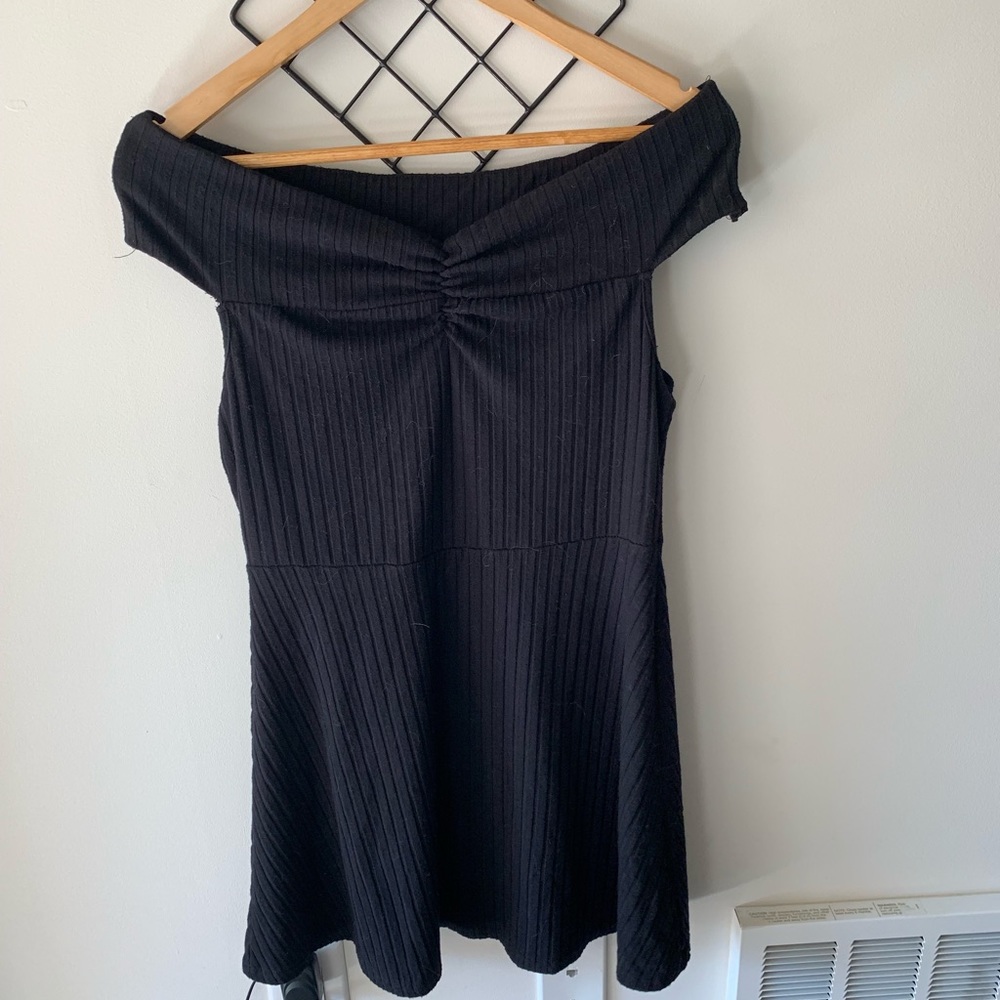 Shoulder dress